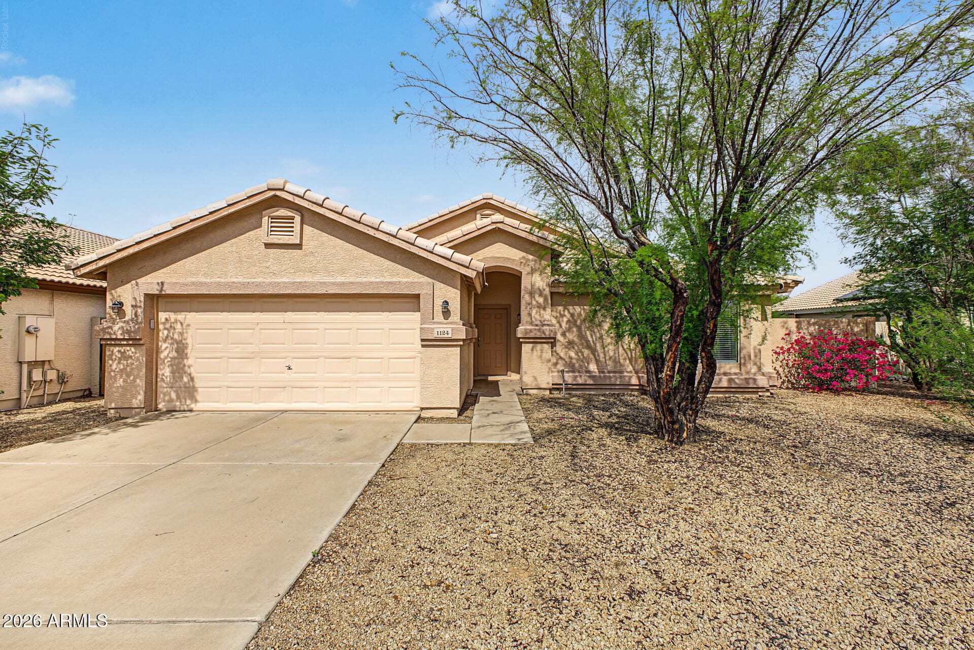 1124 W BURGESS Lane